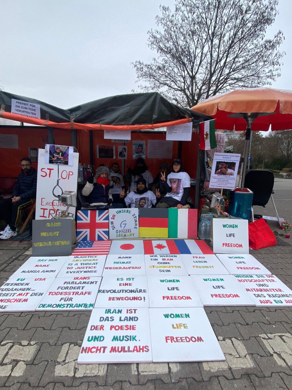 Frankfurt; strike in front of the embassy of Iran
